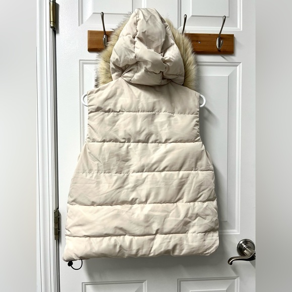 GAP PUFFY VEST FAUX FUR TRIMMED HOOD - Picture 2 of 6